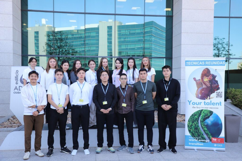 Выпускники атырауских вузов проходят стажировку в Мадриде