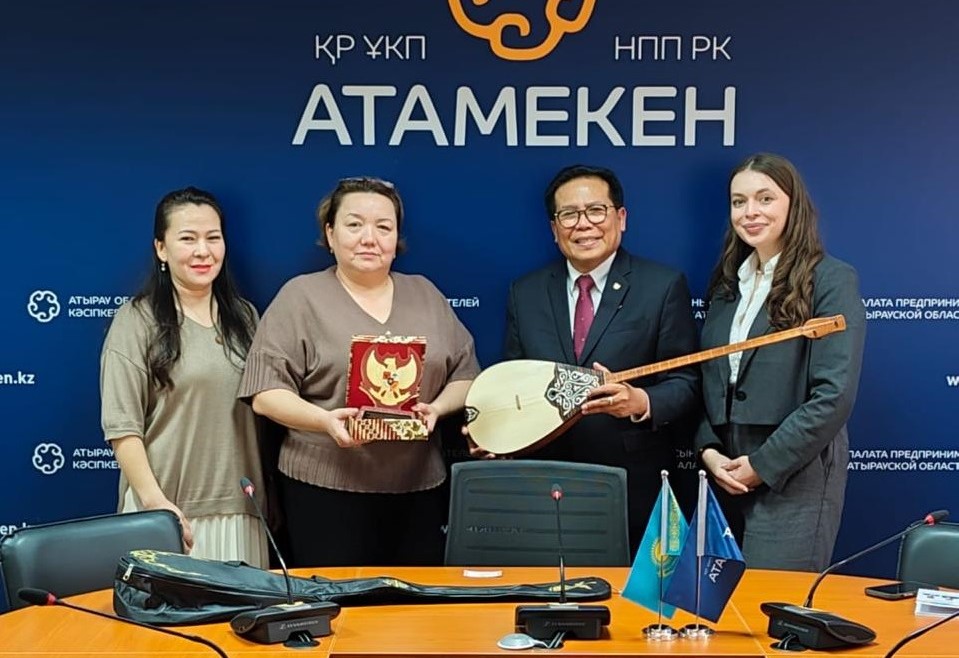 Посол Индонезии в Атырау встретился с представителями бизнес-сообщества